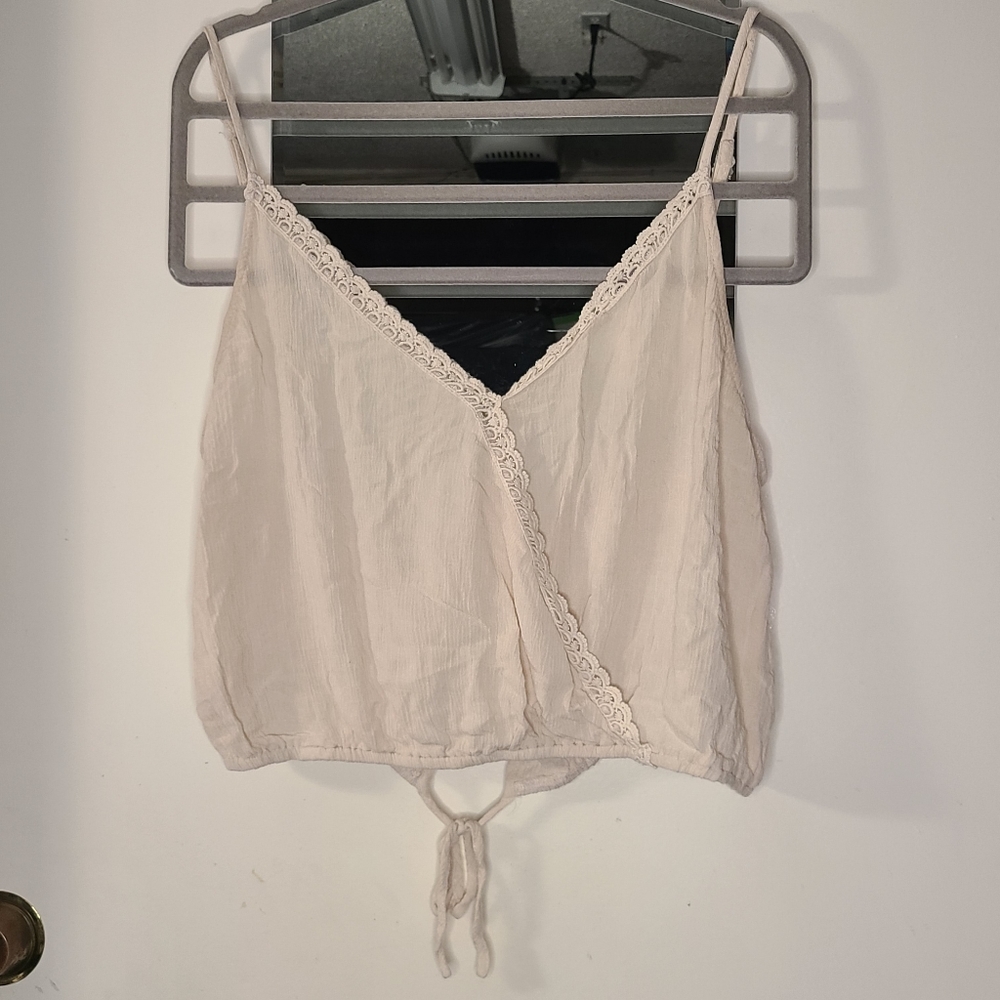 Pull and bear crop top